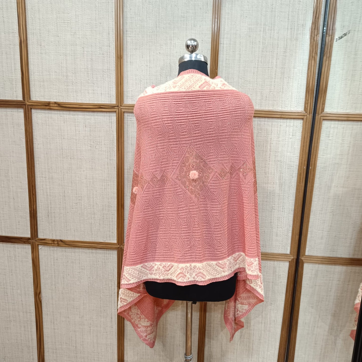 Elegant Knitted Button Wrap - 2-in-1 Winter Accessory