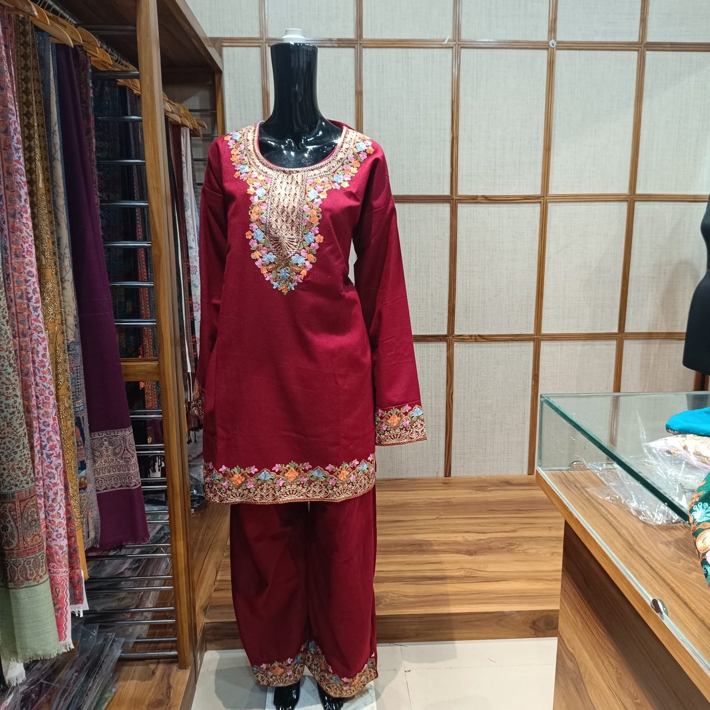 Pashloom red wool woolen apparel for festive gifting, product image 1