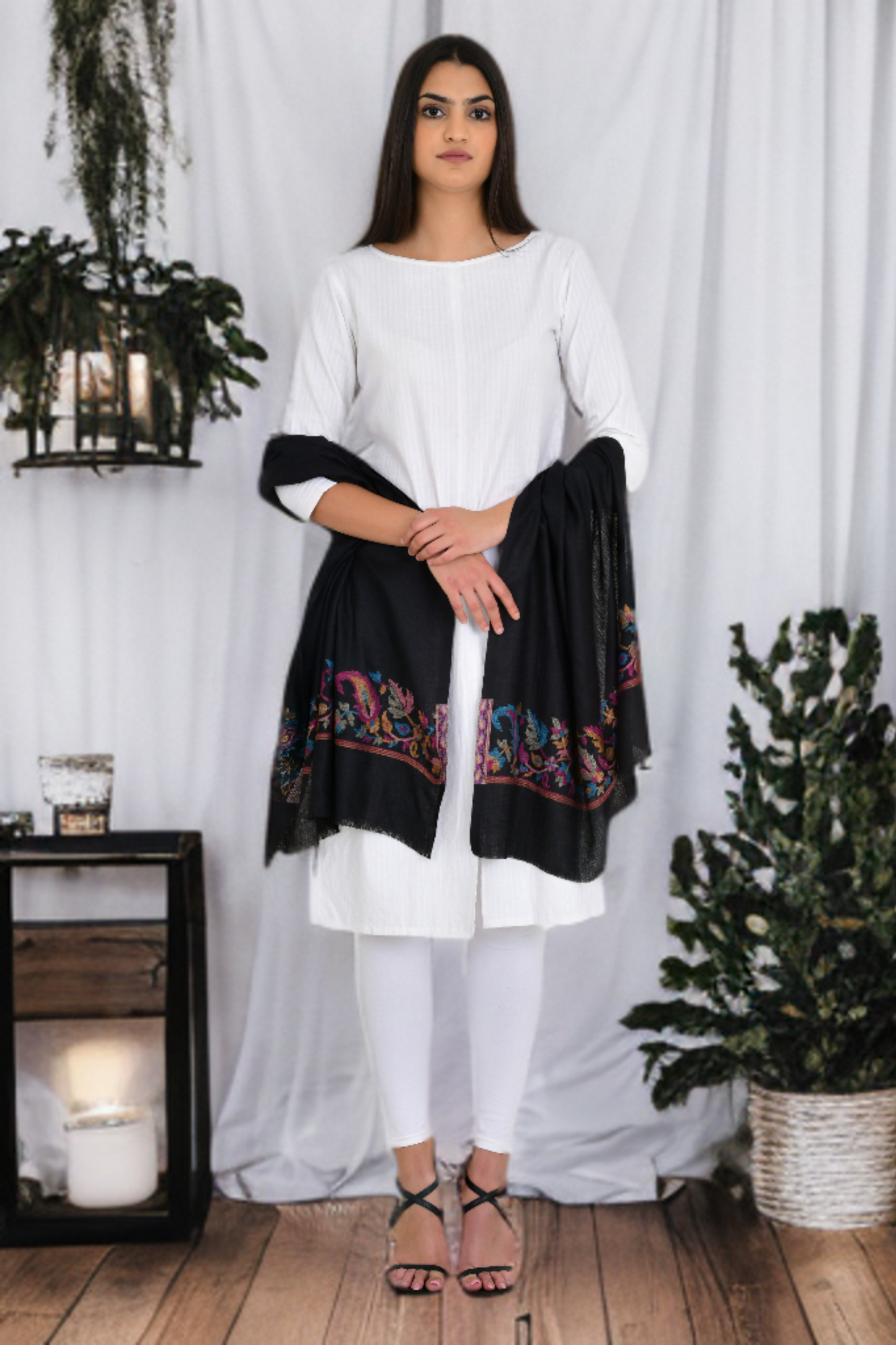 Minimalist Design Black Fine Wool Stole For Women