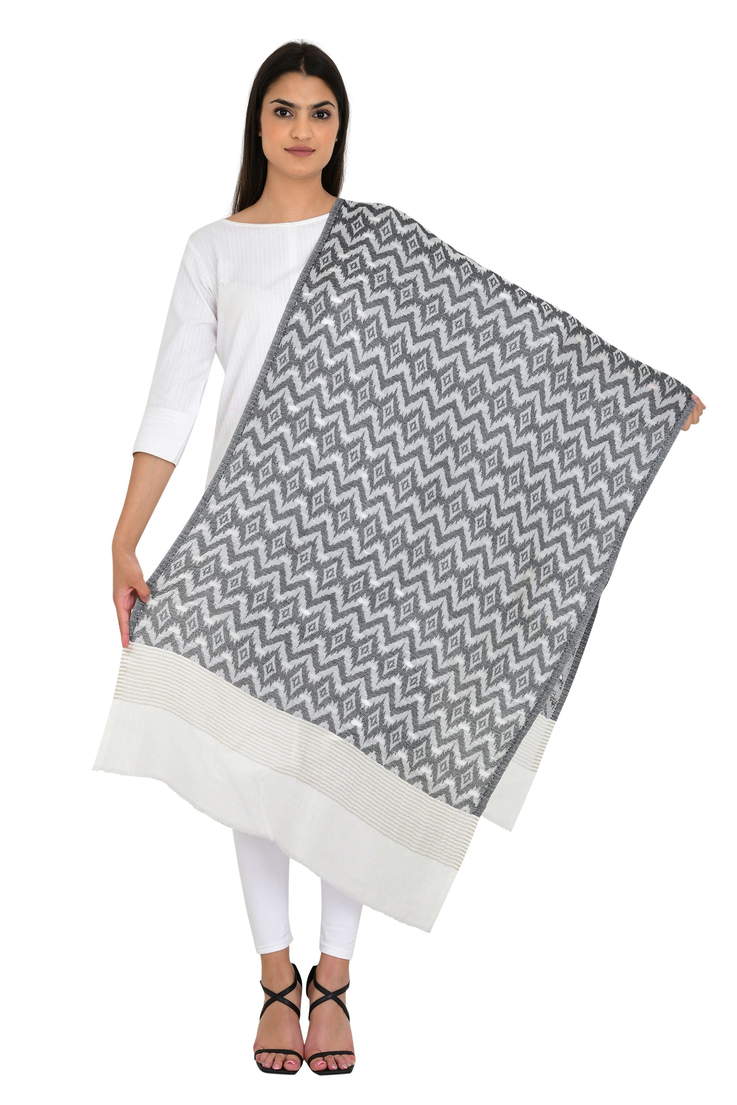 Black n white Fine Wool Stole Shawl for Women with Abstract Zig Zag Design