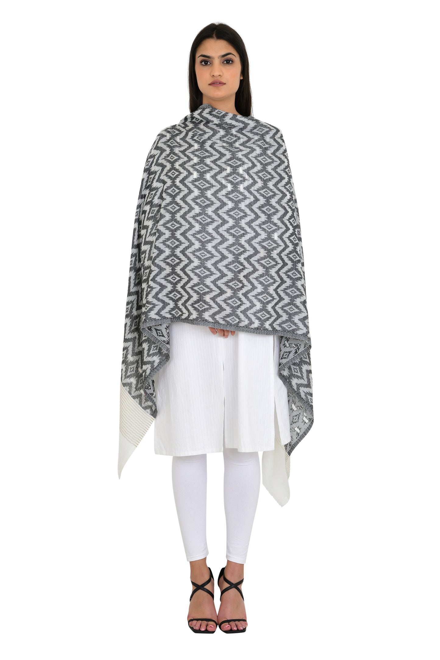 Black n white Fine Wool Stole Shawl for Women with Abstract Zig Zag Design