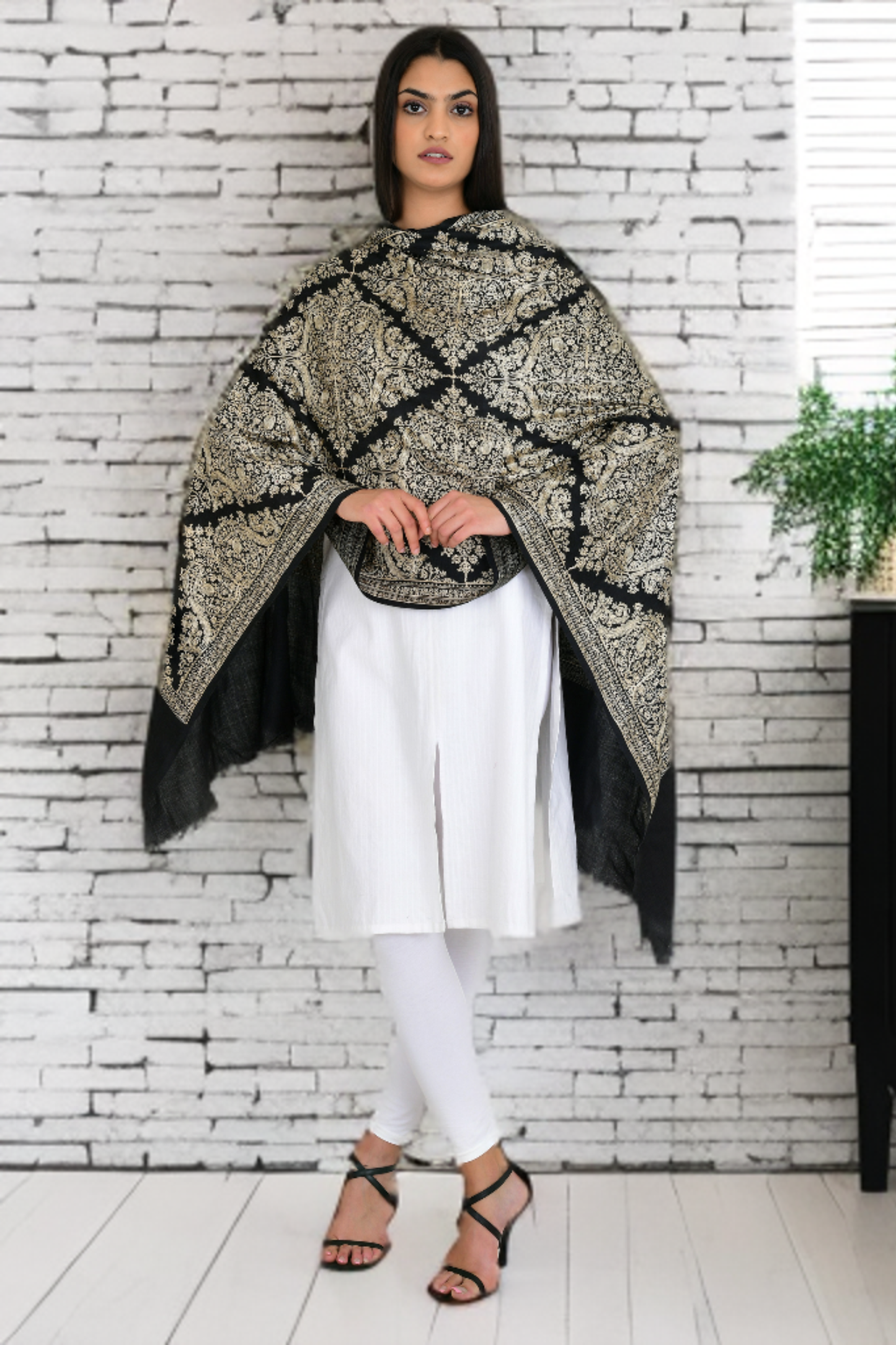 Stunning Embroidered Pashmina Shawl for Stylish Women