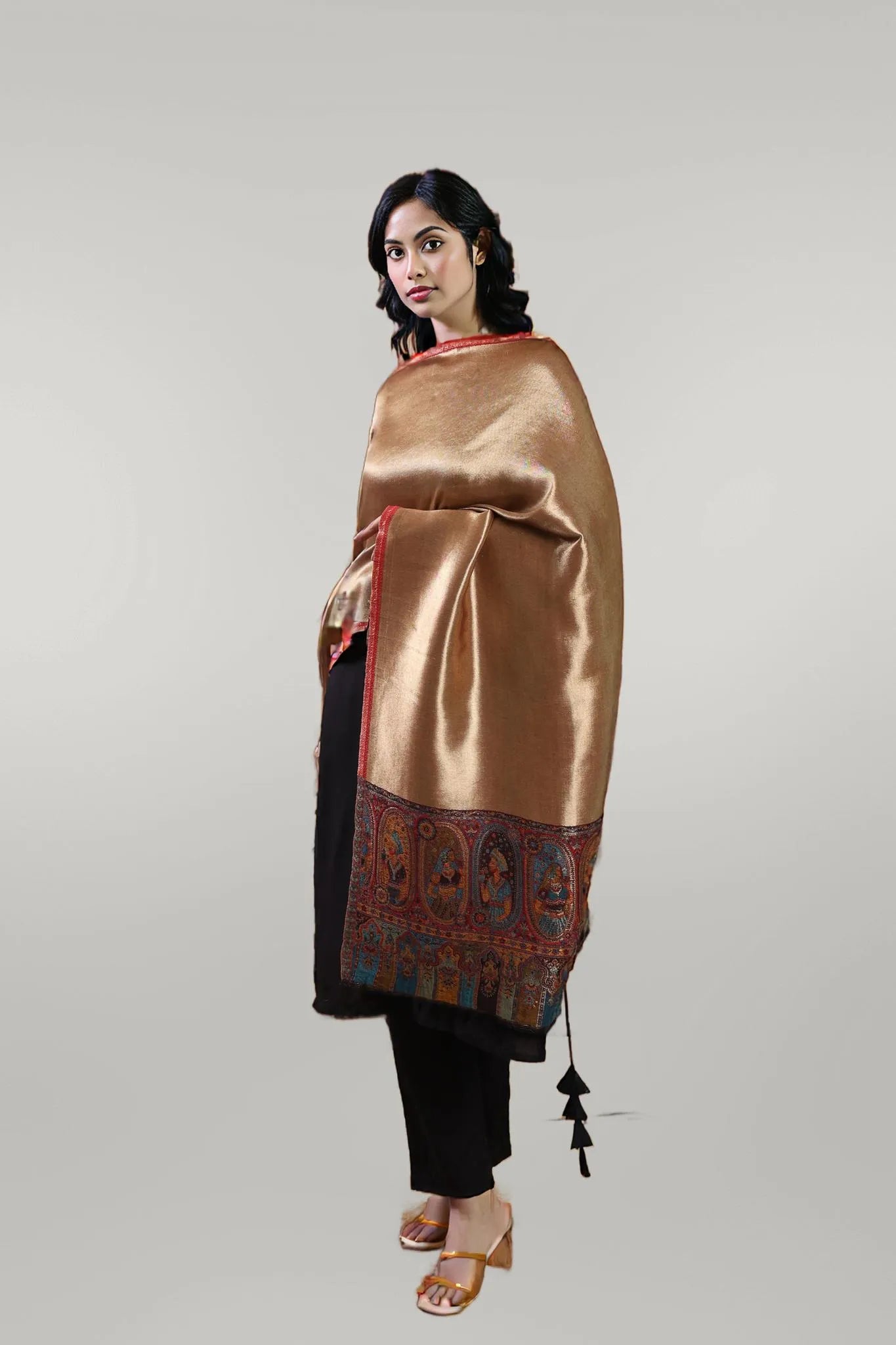 Red & Gold Reversible Zari Wool Stole - Maharaja Rani Design | Pashloom™