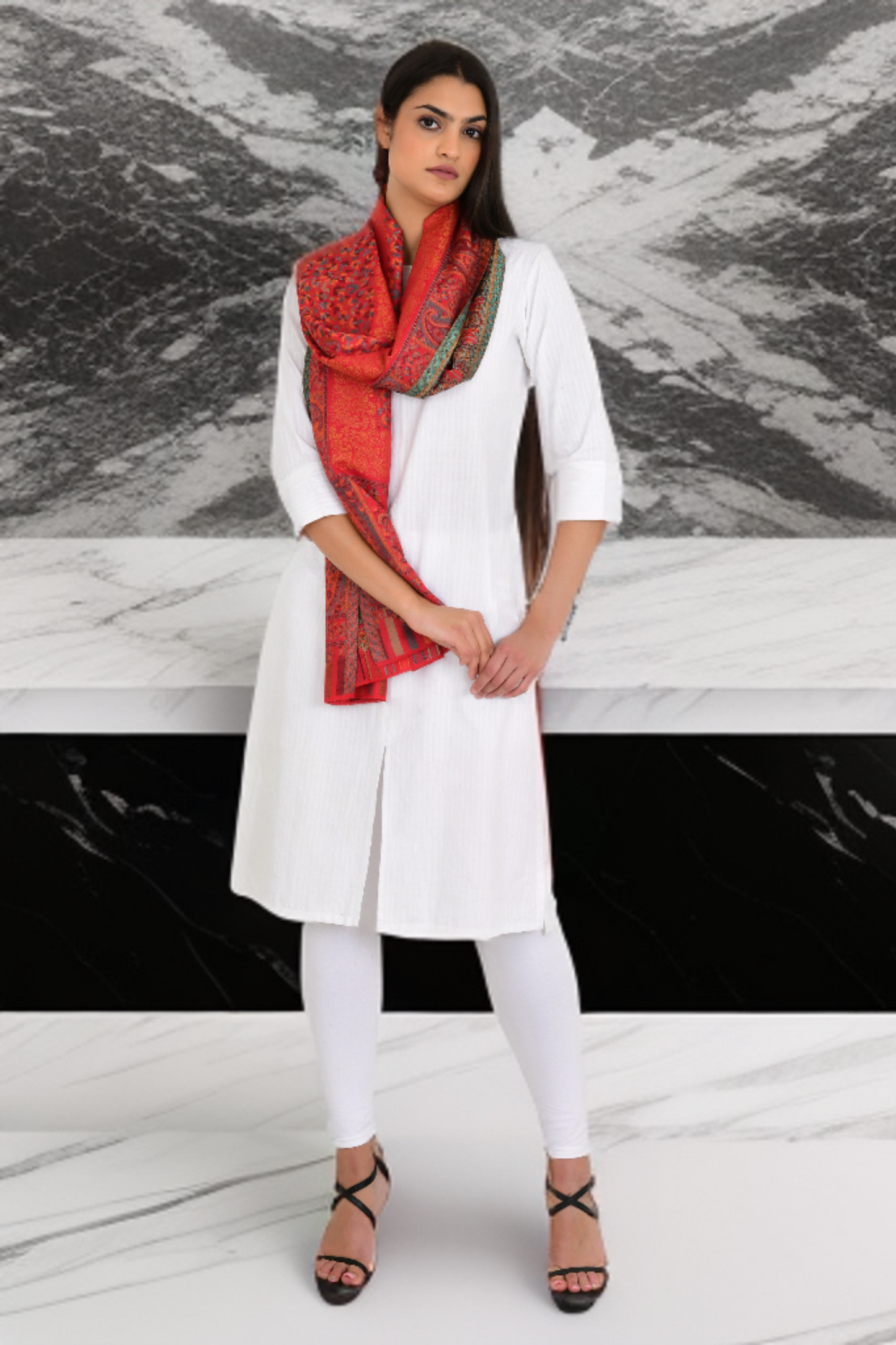 Bold Red Kaani Weaving Stole Shawl for Women with Floral Design and Zari Shimmer