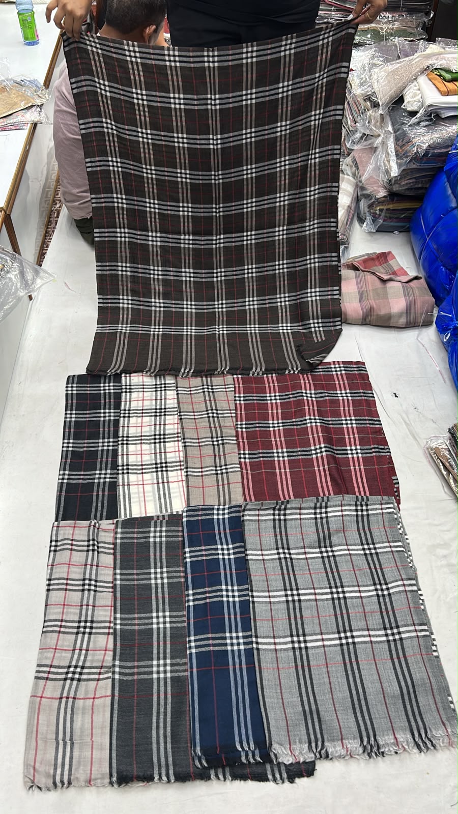 Heritage Checkered Fine Wool Stole for Men & Women | Pashloom