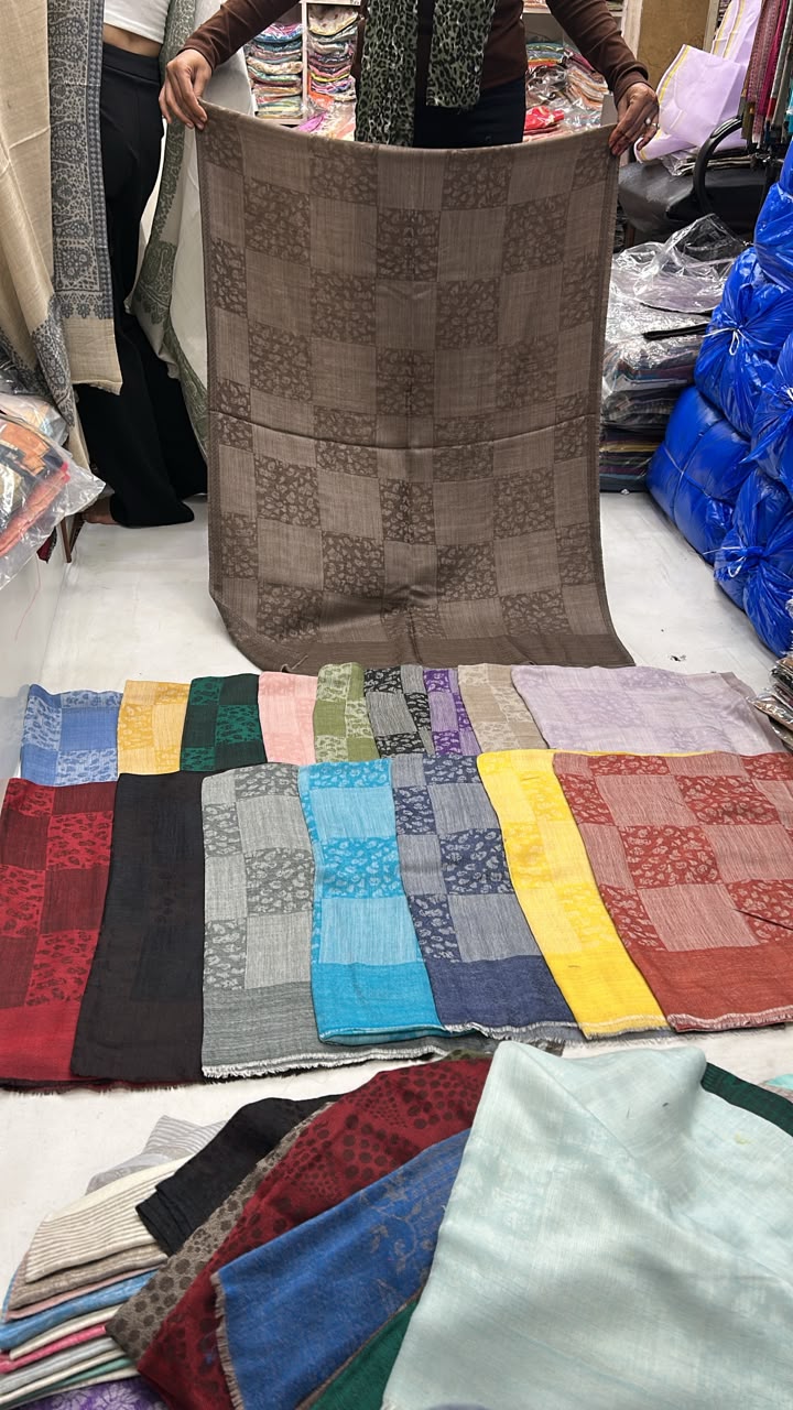 Pashloom™ Luxury self solid combo Unisex fine Wool Wrap – Contemporary Abstract Gift Edition