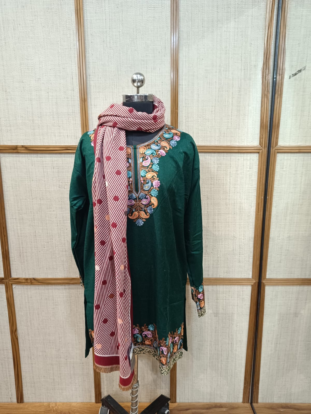 Pashloom assorted color wool stole for winter gifting, product image 4