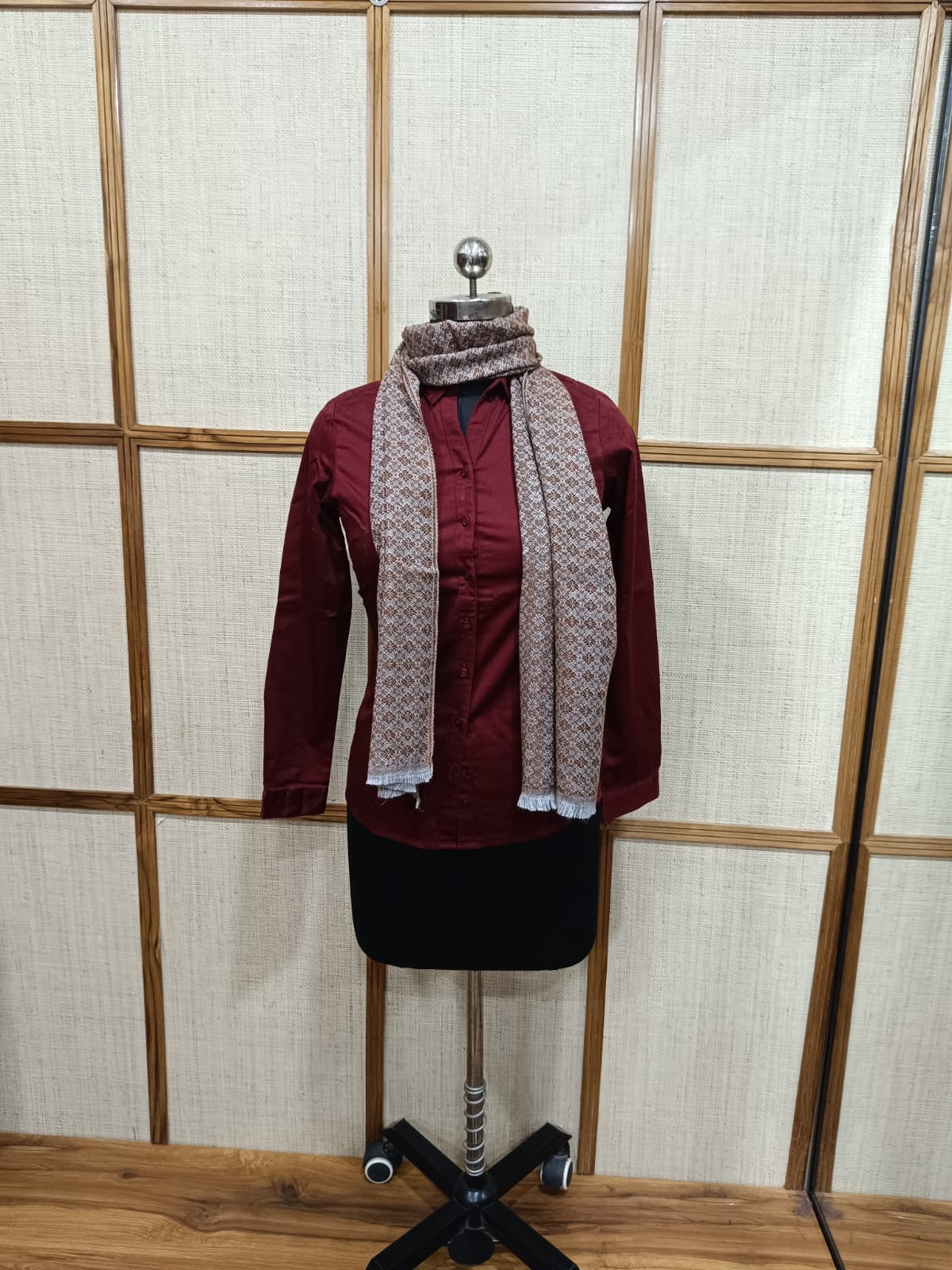 Pashloom™ Super Soft Pashmina Muffler: Reversible, Non-Itchy Winter Wrap for Formal & Casual Wear