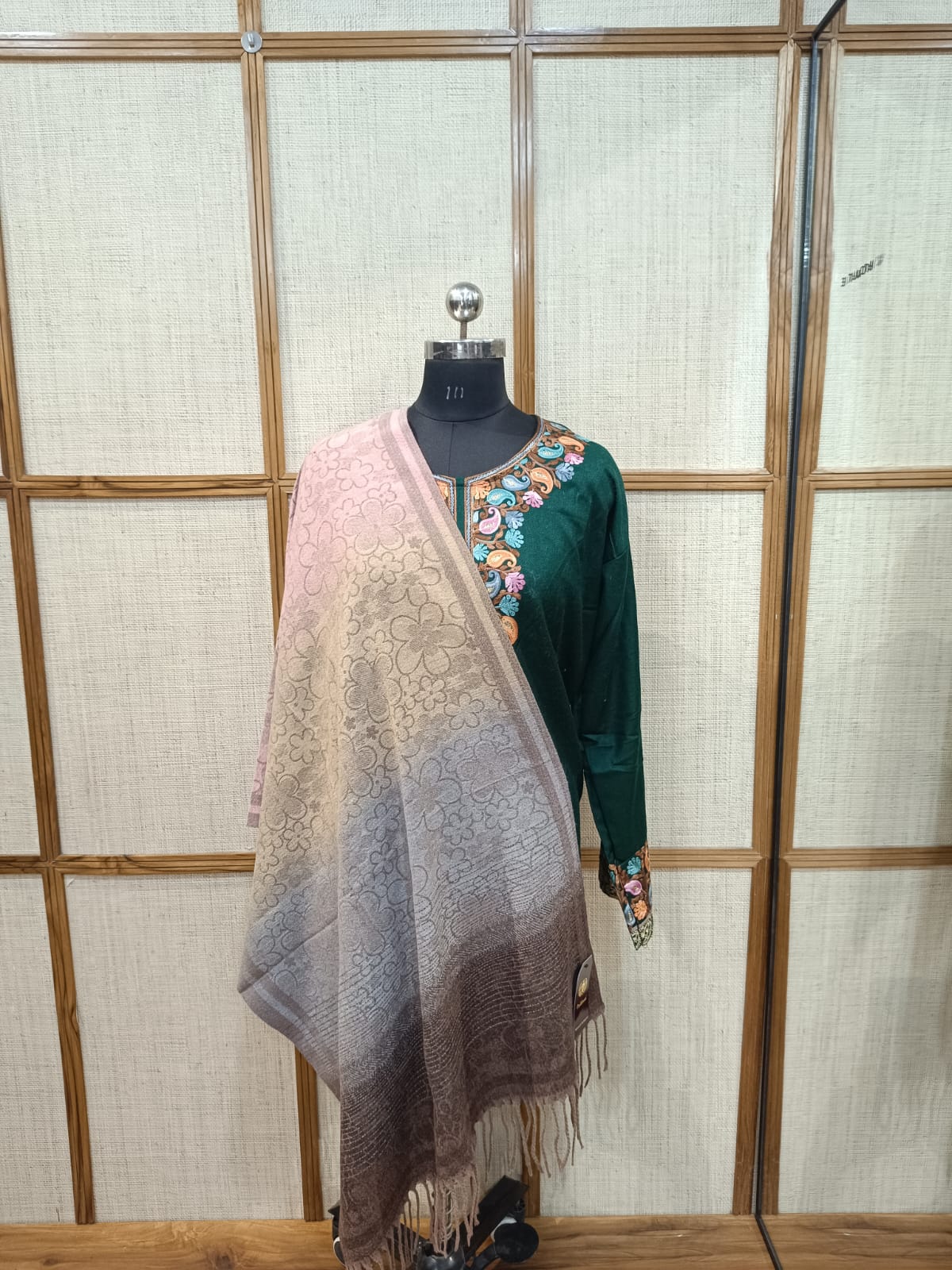 Pashloom assorted color wool stole for winter gifting, product image 3