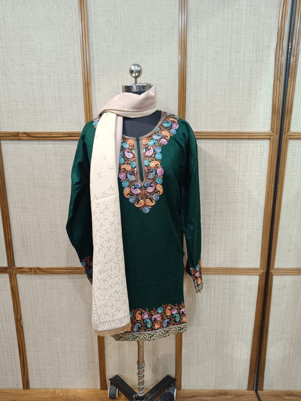 Pashloom assorted color wool stole for winter gifting, product image 3