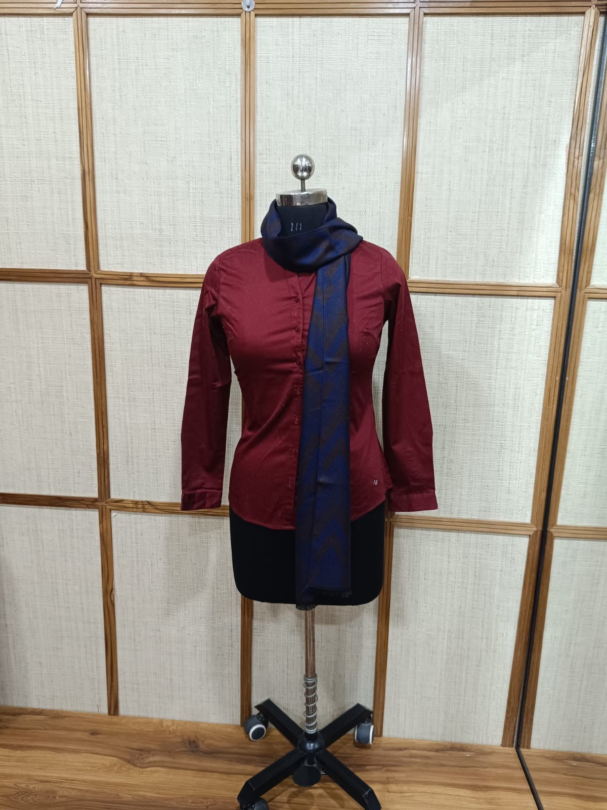 Ultra-Soft Cashmere Wool Muffler | Lightweight & Warm Unisex Scarf