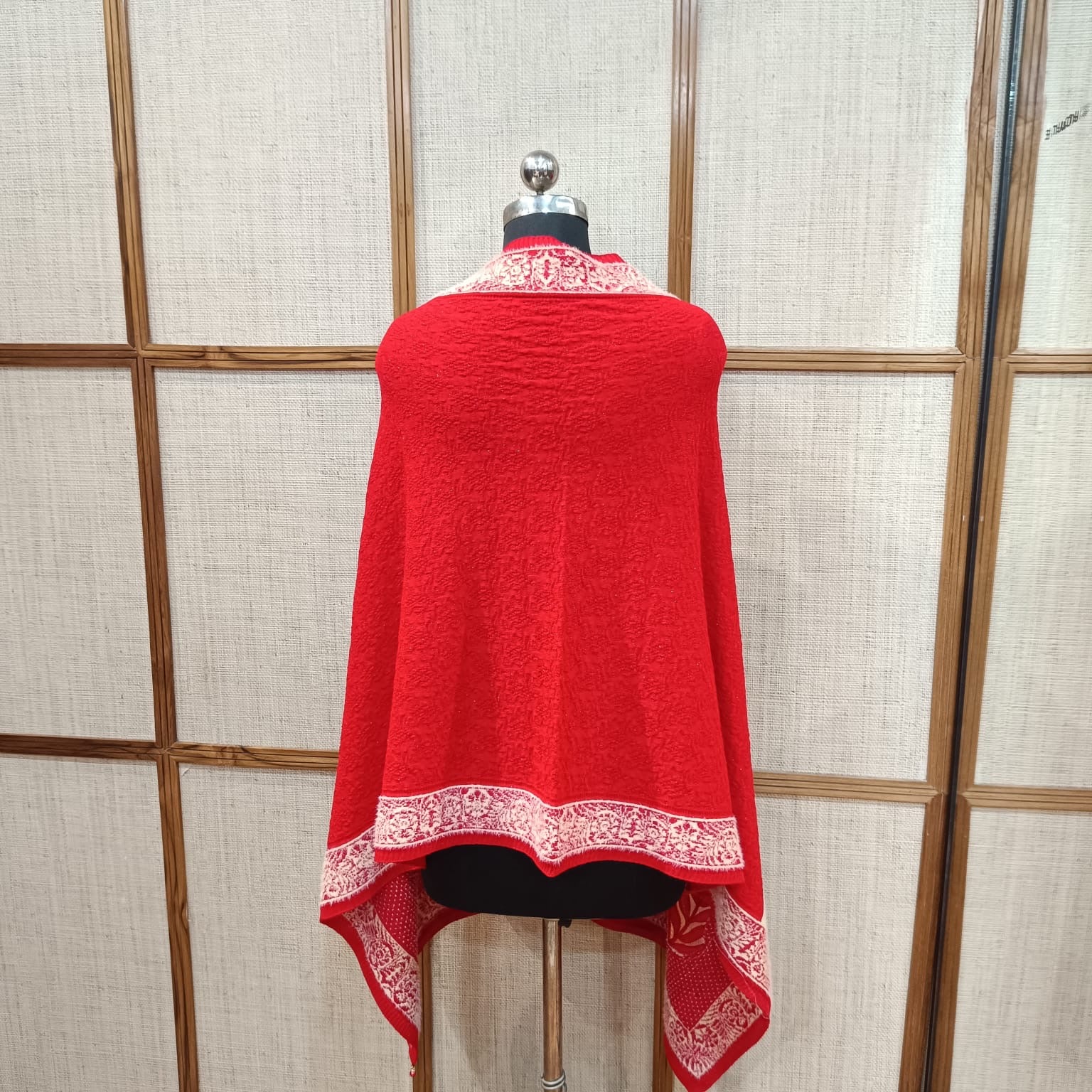 Pashloom red premium fabric stole for winter gifting, product image 2