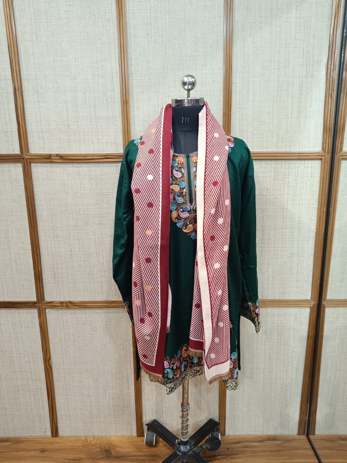 Pashloom assorted color wool stole for winter gifting, product image 1