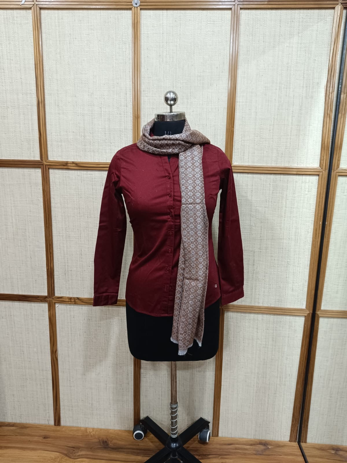 Pashloom™ Super Soft Pashmina Muffler: Reversible, Non-Itchy Winter Wrap for Formal & Casual Wear