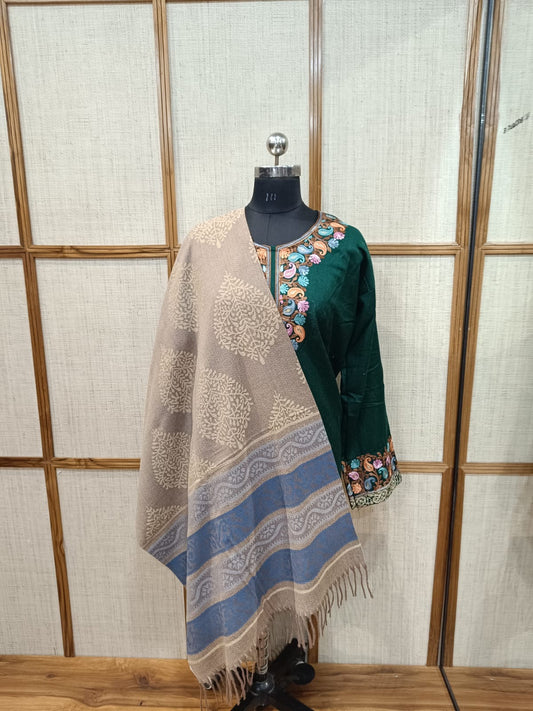 Elegant Reversible Wool Stole for Office & Evening Wear