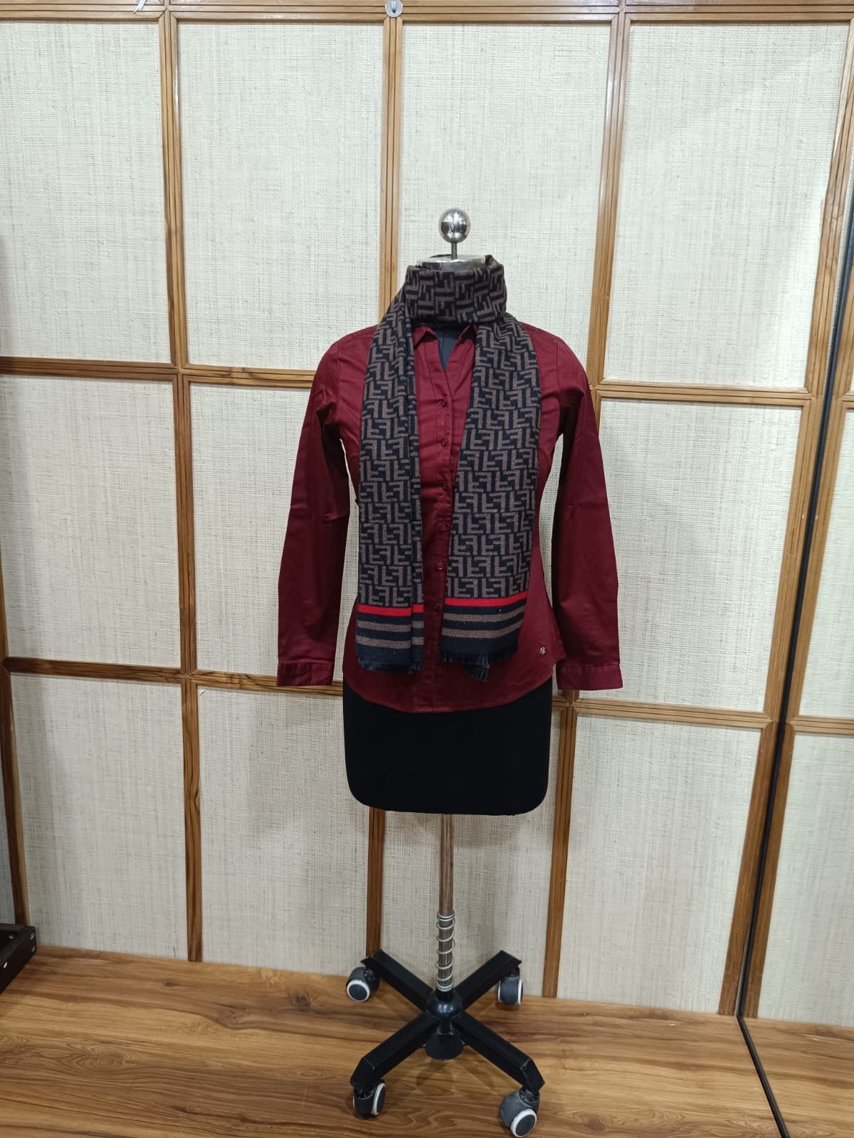 Kashmiri Pashmina Woolen Solid Muffler for Men and Women