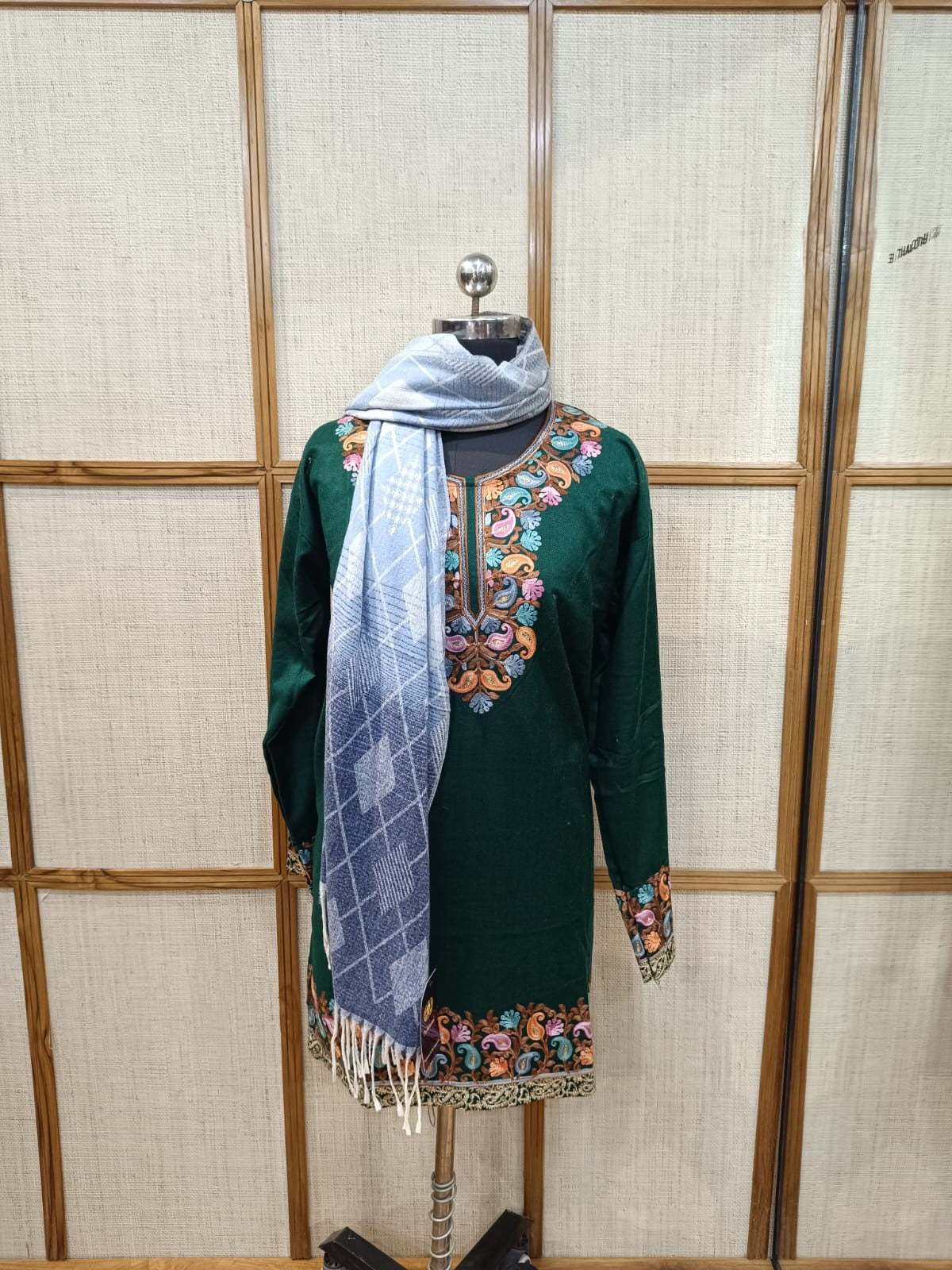 Warm Reversible Woolen Stole for Casual & Office Wear