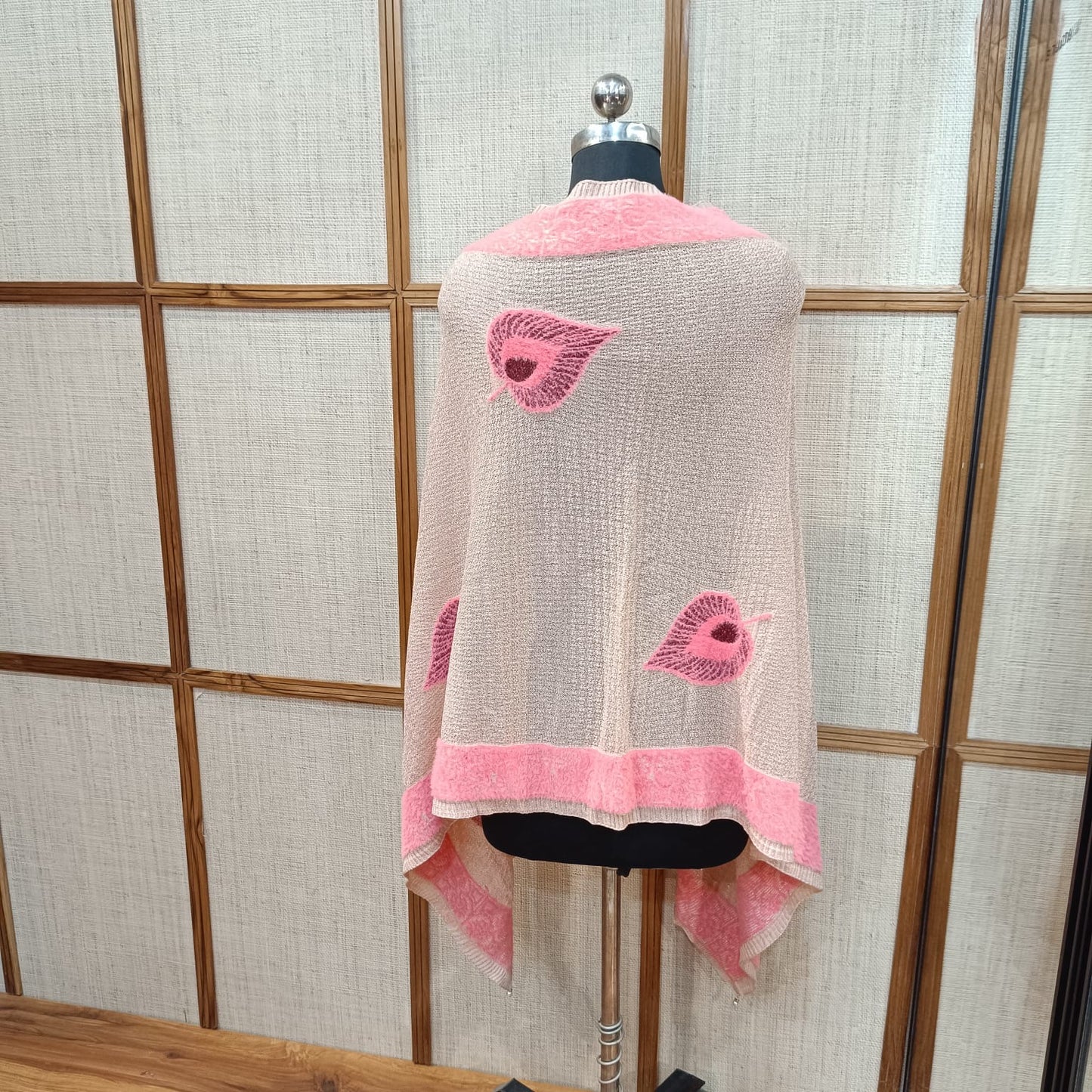 Ladies Free Size Knitted Shrug - Warmth & Style Combined