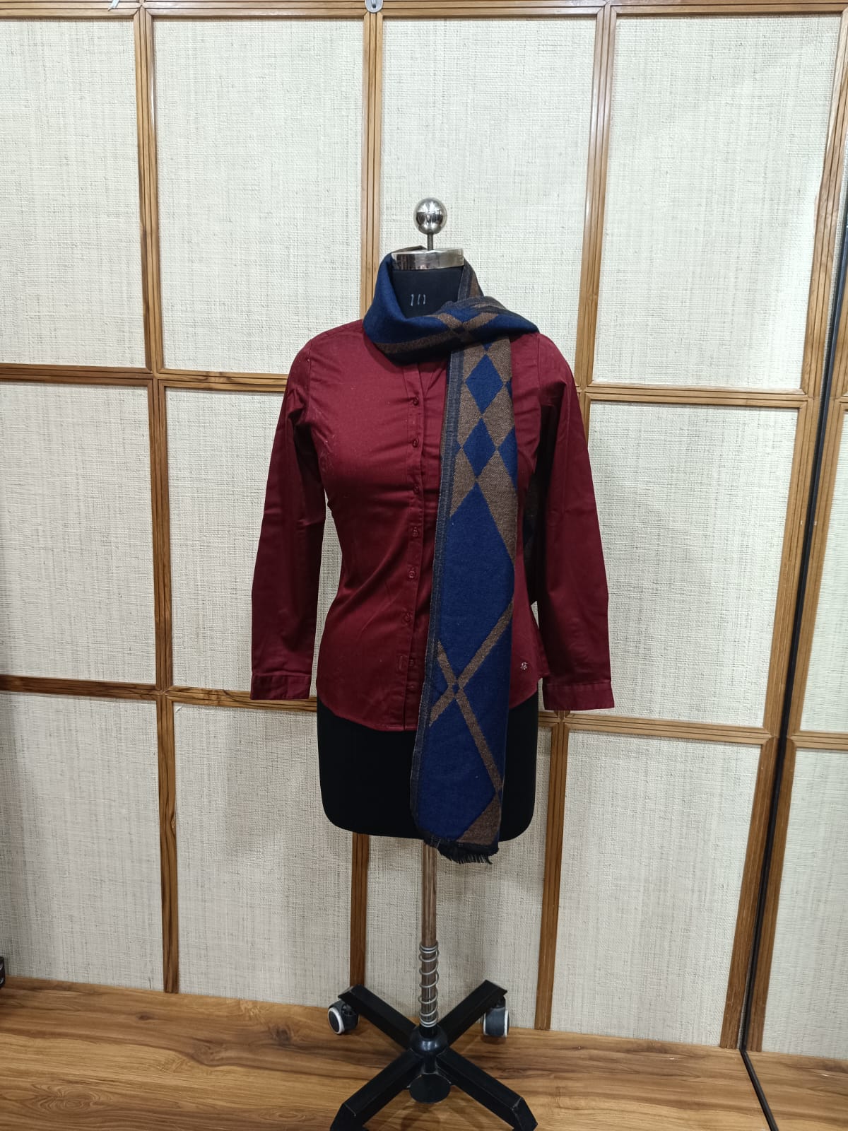 Buy Woolen Men Mufflers Online | Premium Quality Mufflers