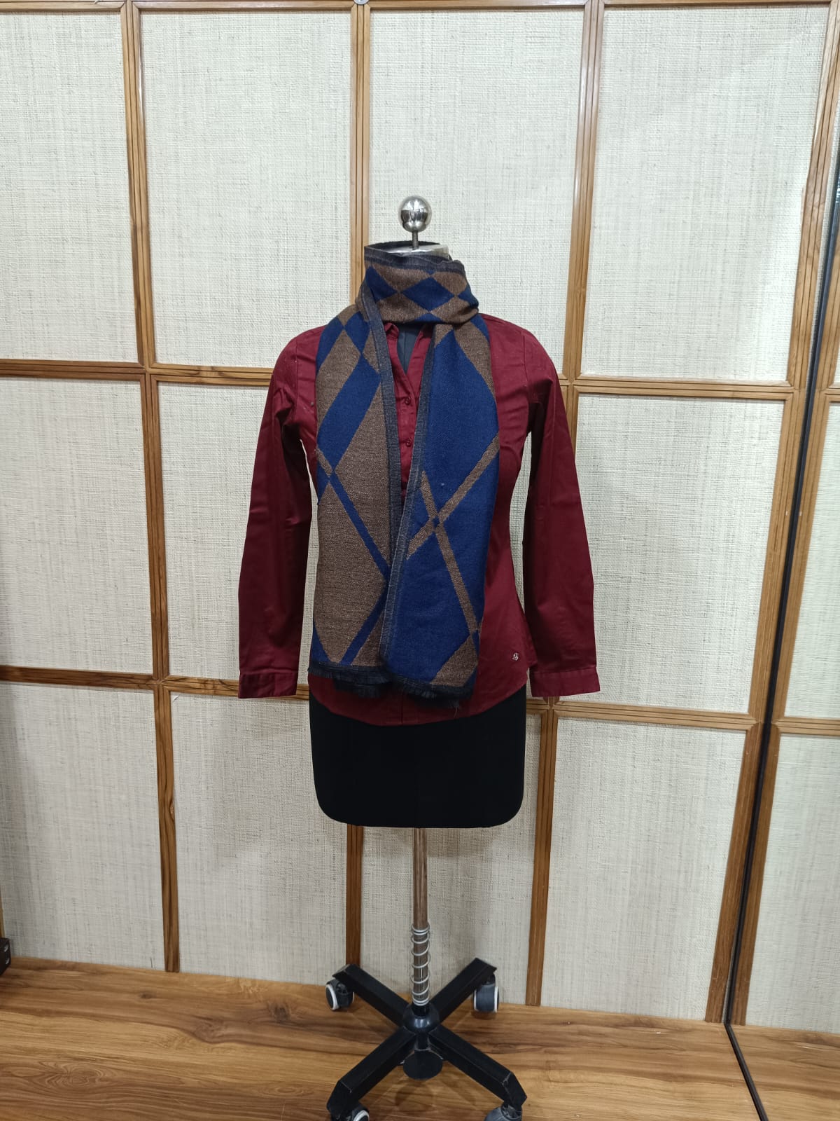 Buy Woolen Men Mufflers Online | Premium Quality Mufflers