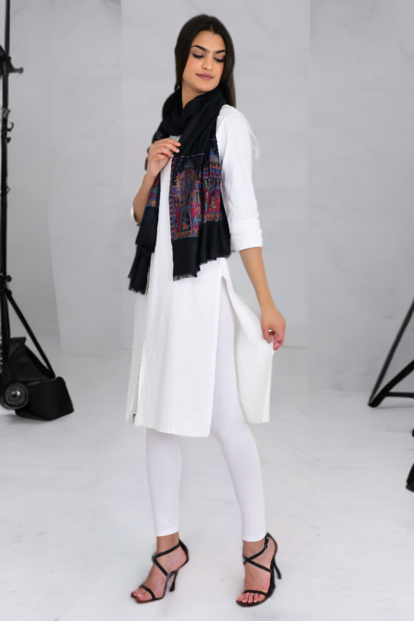 Luxurious Black Stole with Heritage Fort Design Woven Border