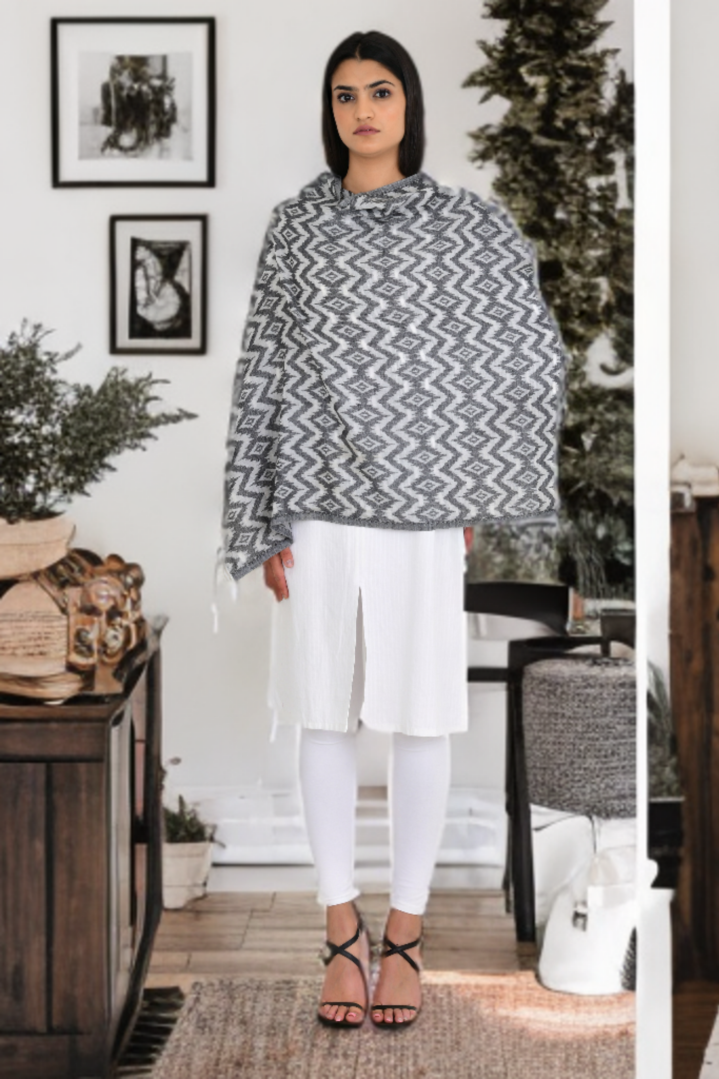 Black n white Fine Wool Stole Shawl for Women with Abstract Zig Zag Design