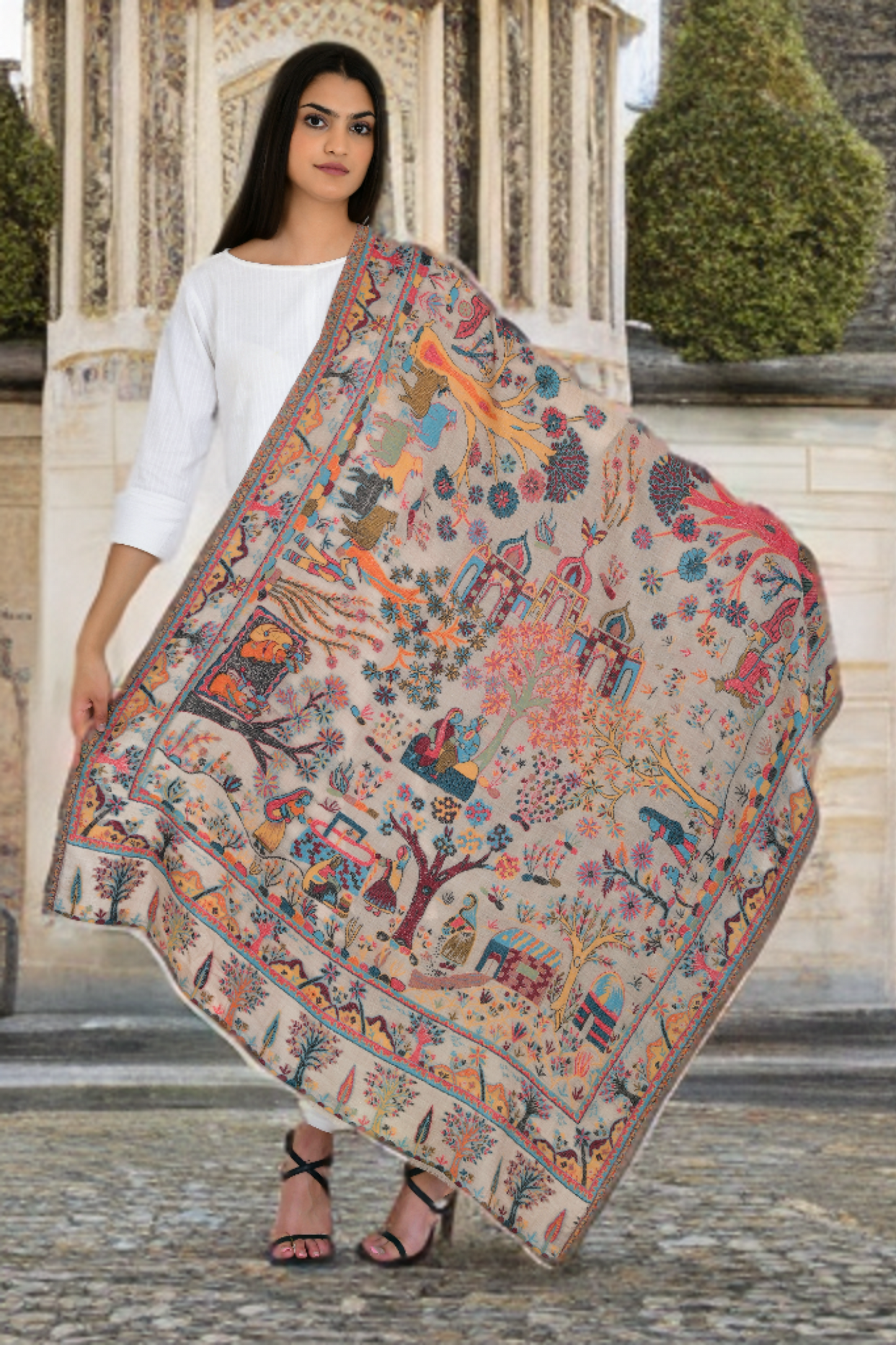 Masterpiece of Craftsmanship Kashmiri Pashmina Shawl