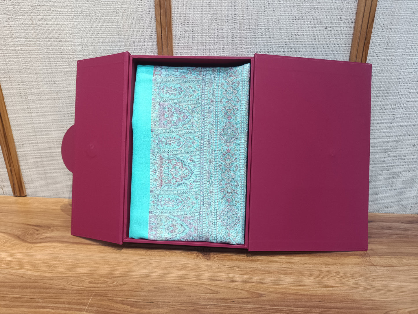 Pashmina Rakhi Gift for Brother |  Pashloom Limited Edition Rakshabandhan Gift Box