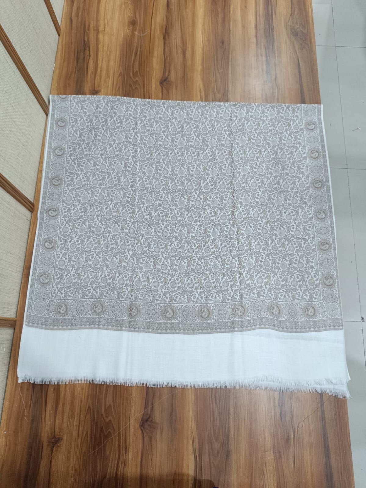 Pashloom™ Latest 2026 Kashmiri Full Jaal Unisex Shawl – Wholesale Bulk Order | Pashloom™ Ahmedabad