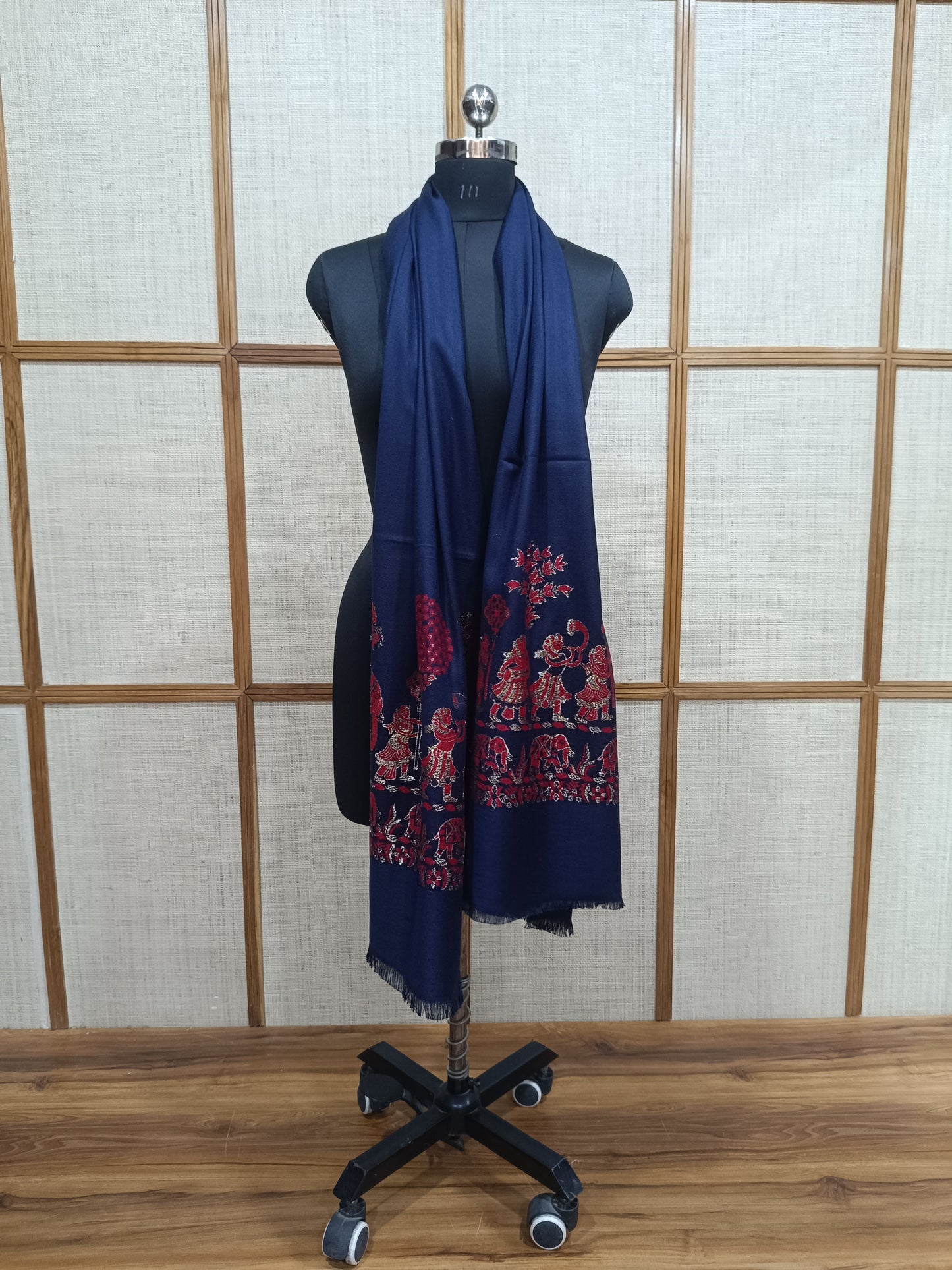 Pashloom royal blue, red, blue, gold wool stole for wedding and festive gifting, product image 2