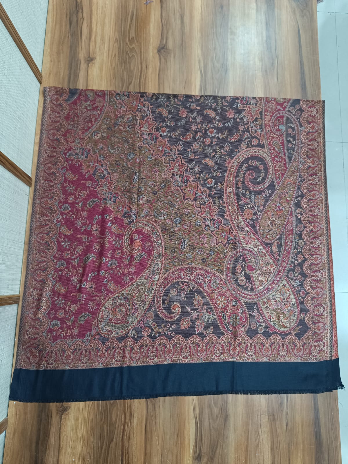 Great Raksha Bandhan gifts under ₹1,100 | Pashloom Limited Rakhi Edition Shawl