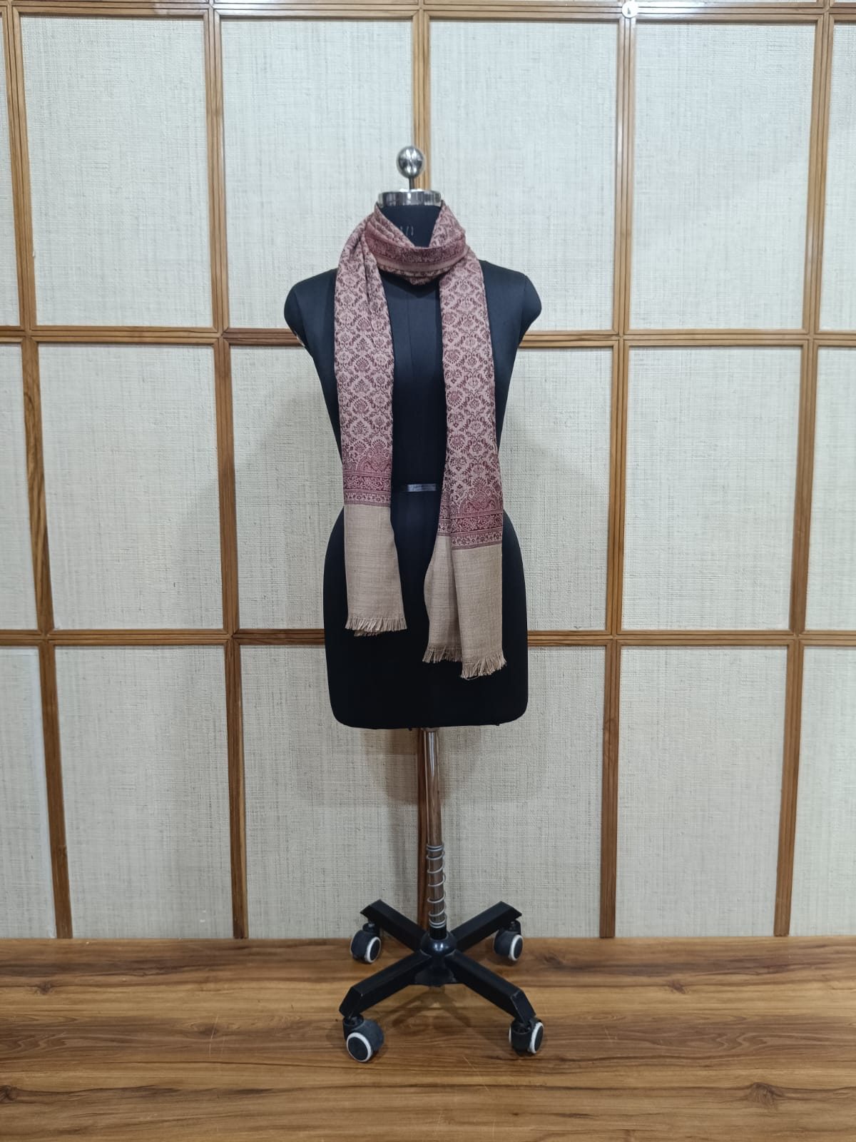 Pashloom™ Elegant Kashmiri Wool Pashmina Shawl with Intricate Kani Work – Unisex | Wholesale Bulk Order | Pashloom™ Ahmedabad