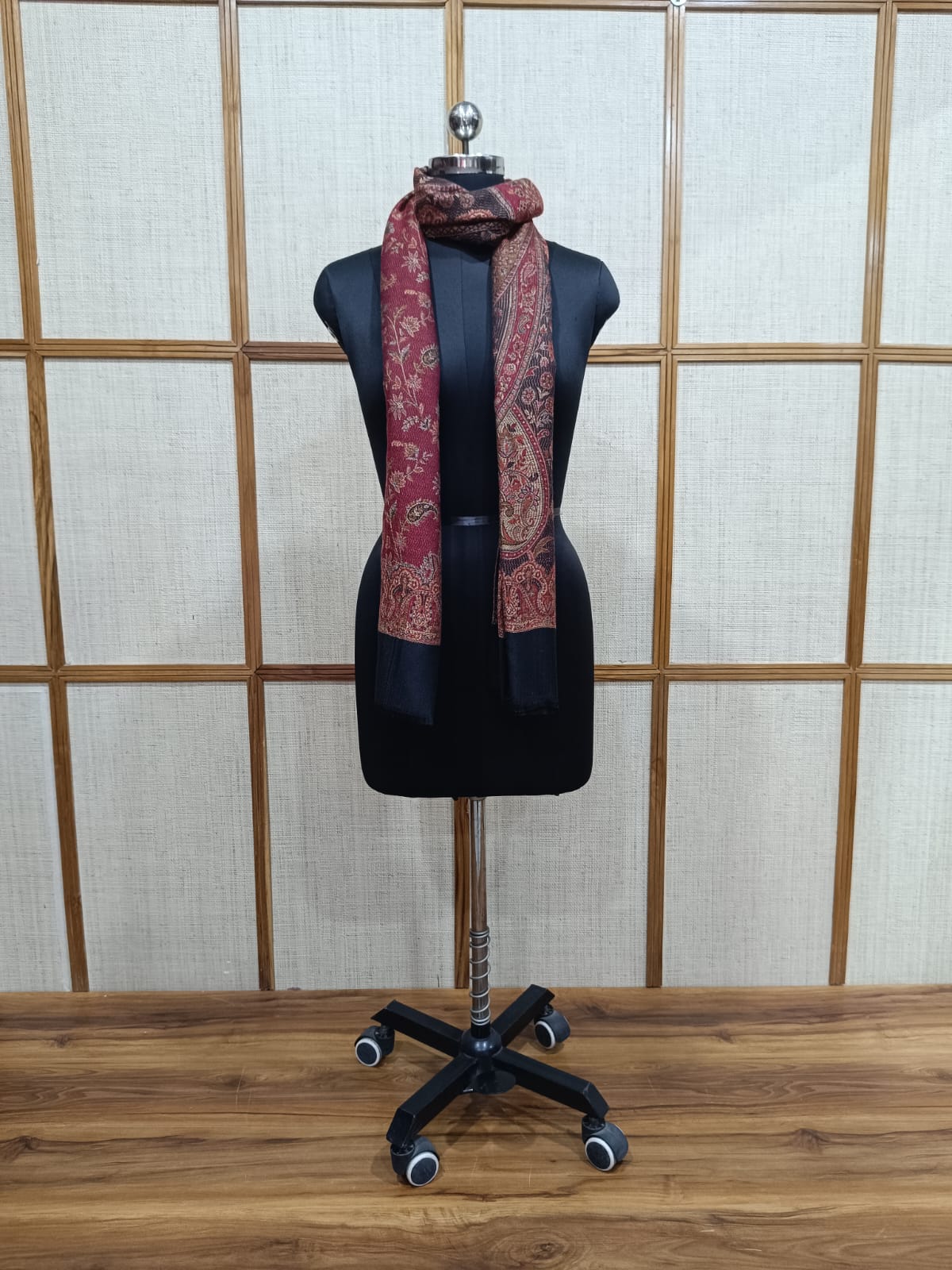 Pashloom Exclusive Kashmiri Weaving Reversible Unisex Shawl – Wholesale Bulk Order | Pashloom™ Ahmedabad