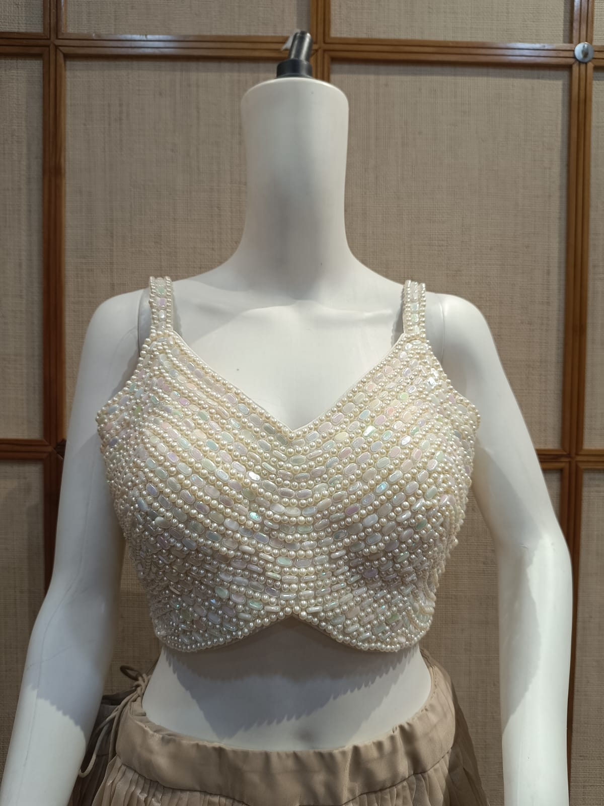 Pashloom white, gold premium fabric blouse for wedding and festive gifting, product image 3