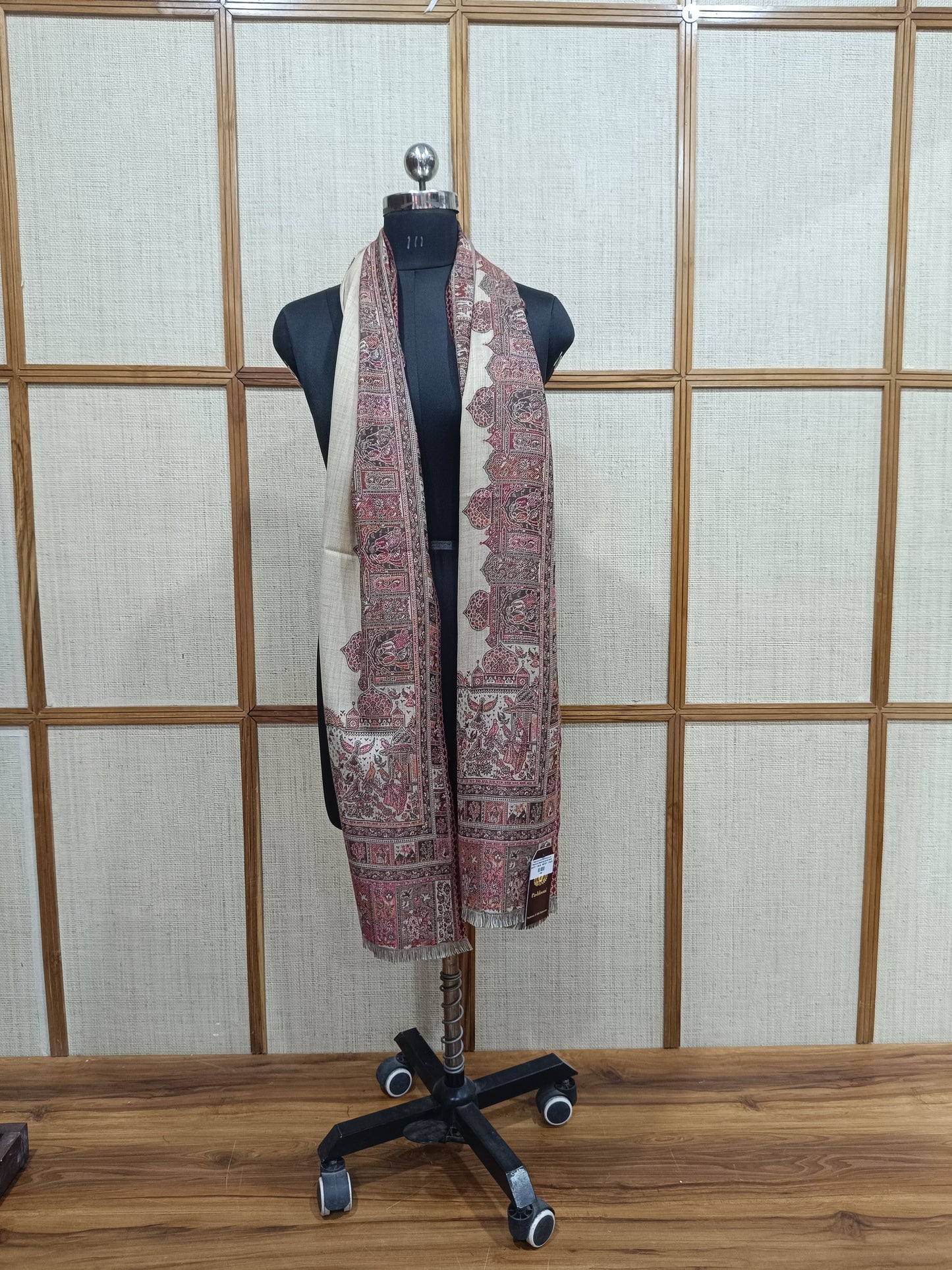 Pashloom™ Wedding Wool Stole with Heritage Border Design