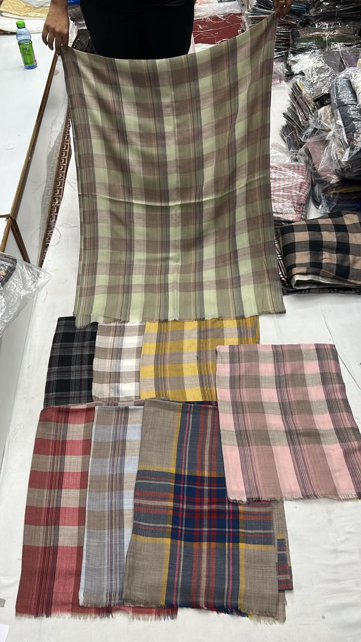 Heritage Checkered Fine Wool Stole for Men & Women | Pashloom