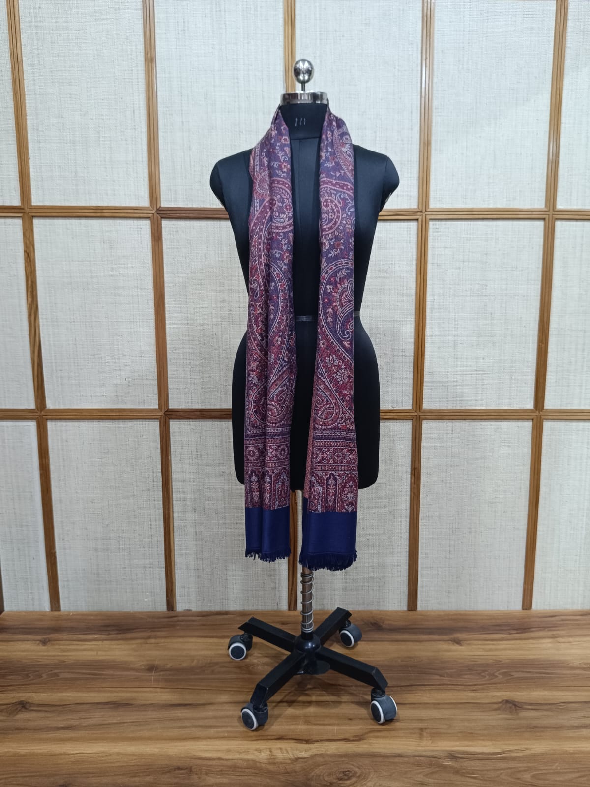 Send Rakhi Gift Online | Rakhshabandhan Gifts Delivery All-Over India | Pashloom Limited Edition Shawl