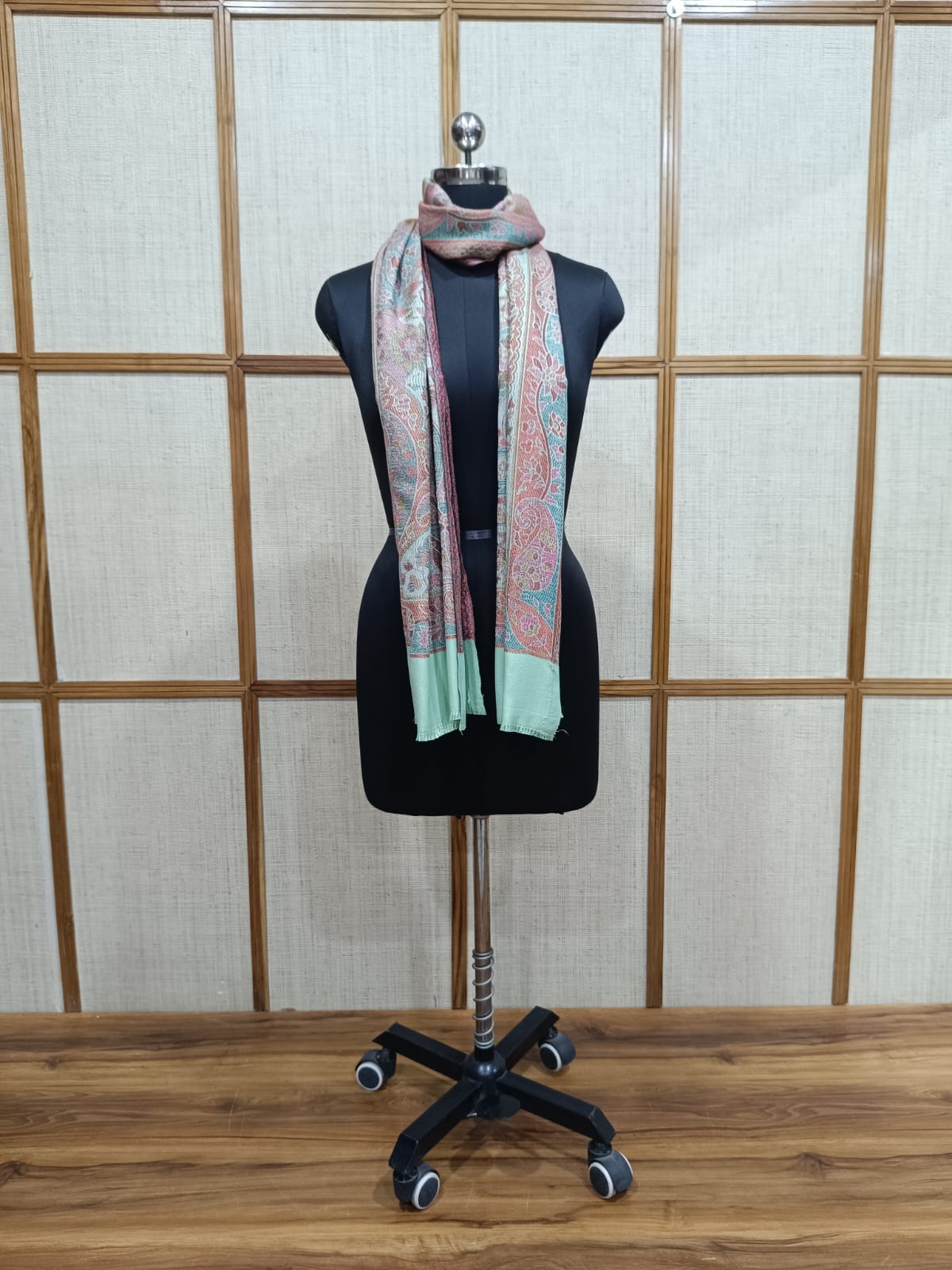Best Rakhi Gift for Men Online| Pashloom Luxurious Reversible Shawl