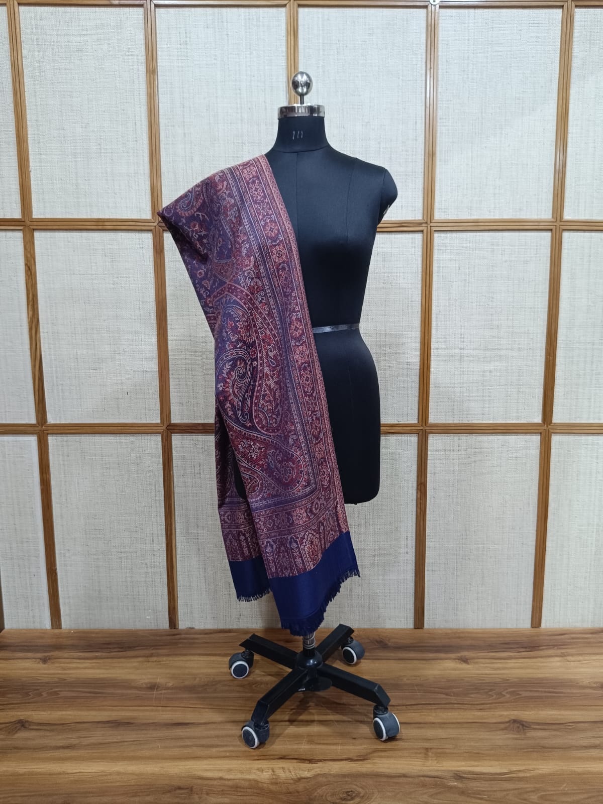Send Rakhi Gift Online | Rakhshabandhan Gifts Delivery All-Over India | Pashloom Limited Edition Shawl