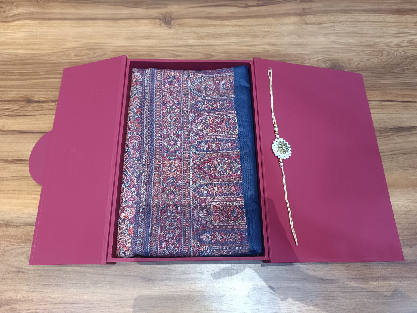 Send Rakhi Gift Online | Rakhshabandhan Gifts Delivery All-Over India | Pashloom Limited Edition Shawl